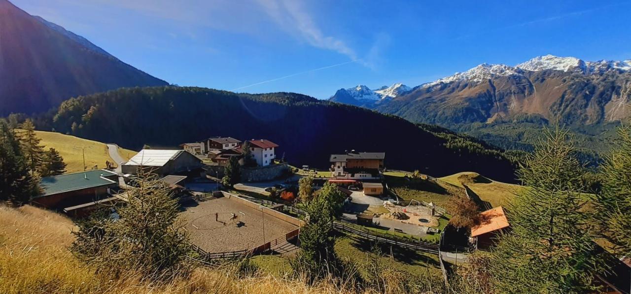 Bio & Reiterhof Der Veitenhof Umhausen Esterno foto